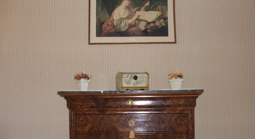 Manoir De La Rousselliere Aparthotel Loches Luaran gambar